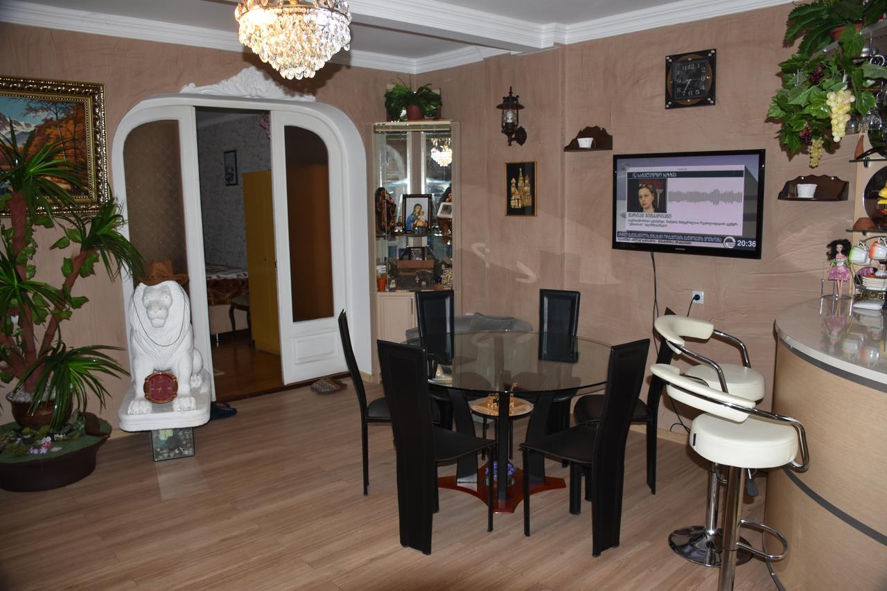 3 Room Flat In Tbilisi Zewnętrze zdjęcie